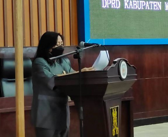 Tuti Marheni,, DPRD MURA