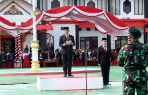 Asisten I Setda Mura Pimpin Upacara Peringatan Hari Pahlawan 2024
