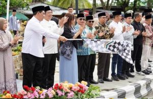 Bupati Murung Raya Hadiri Pawai Taaruf MTQH XXXIII Kalteng, Dorong Kafilah Raih Prestasi Maksimal